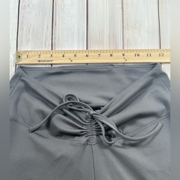 Victoria’s Secret Pink Active Gray, Athletic Pants. Size Medium - Picture 5 of 8